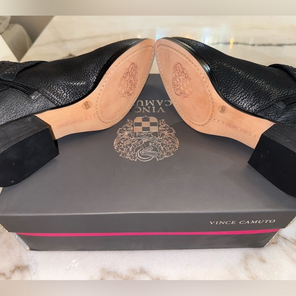🎉NIB Vince Camuto Calley Black Leather Booties - Picture 6 of 12